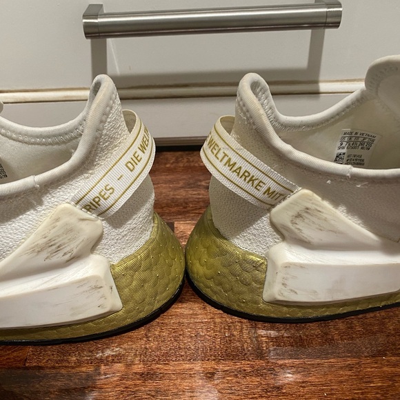 Size 9 - adidas NMD_R1 V2 Gold Boost W - Picture 11 of 11